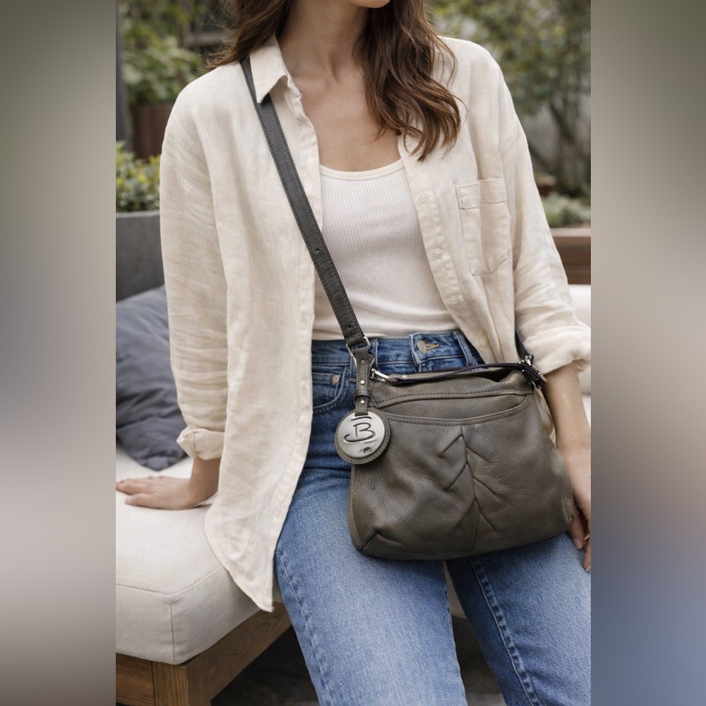 Y2K Vintage B. Makowsky Green Leather Crossbody Bag